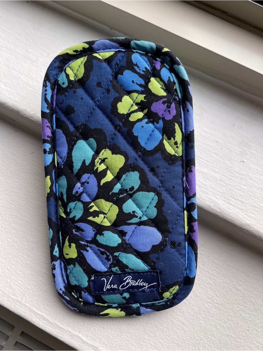 Vera Bradley Soft Quilted Sunglasses Case Sleeve Indigo Pop Floral Pattern - Picture 2 of 5